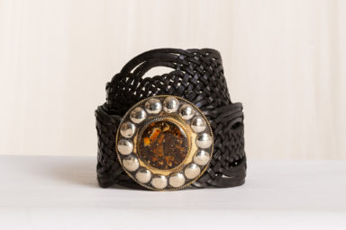 Cinturón de cuero artesanal con piedras de colores, perfecto con cualquier look boho chic, hippie, vintage, etc...