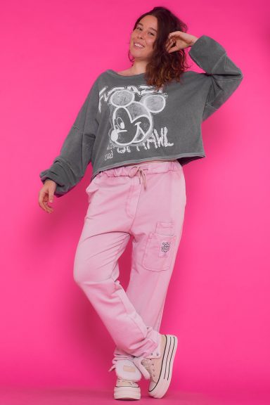 Pantalón Jogger Dario Pantalón chandalero jogger elástico color nude con bolsillos funcionales, cintura ajustable y tejido 100% algodón. Diseño moderno y versátil.