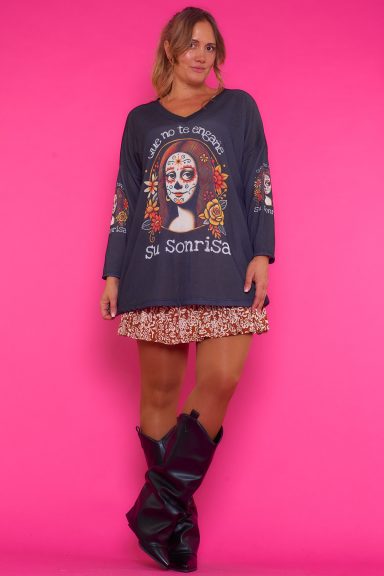 Jersey Cansada: jersey elástico con escote en pico y forro polar interior. Suave, cómodo y perfecto para los días fríos.