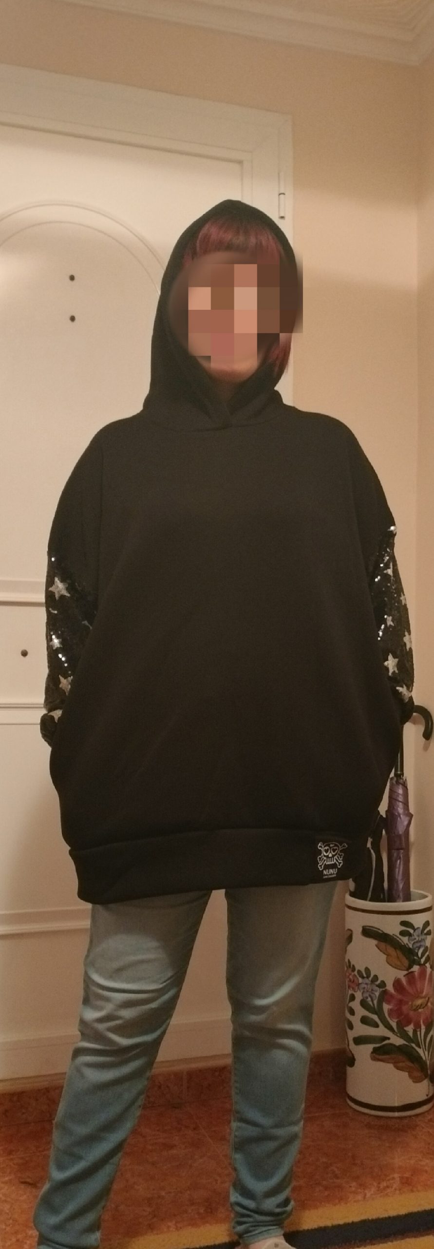 Sudadera Con Capucha y Lentejuelas Puma Negra photo review