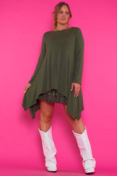 Jersey Abrasador Maxi jersey en mezcla de tejidos. Trae cuello redondo amplio y manga larga con puños rematados. Detalle de caída asimétrica.