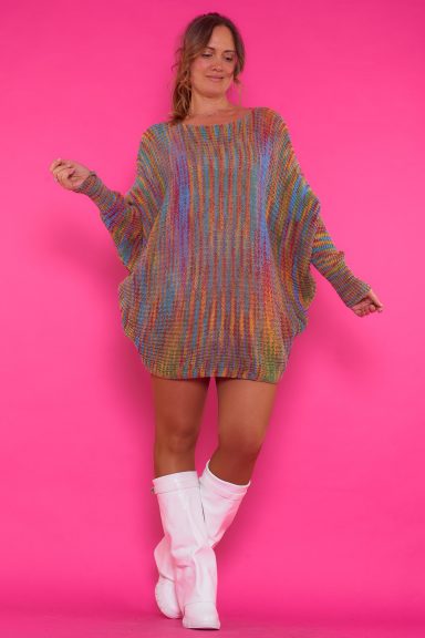 Vestido Corto/ Jersey Manga Murciélago Whitehorse Gris claro Un vestido elástico que se caracteriza por tener manga murciélago y por tener múltiples colores que estilizan la prenda por completo.