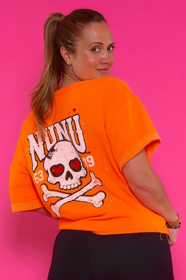 Eleva tu estilo casual con la sudadera Zubizi, una prenda oversize con un diseño único y cómoda. Perfecta para un look boho-chic, ideal para mujeres que buscan confort y tendencia. ¡Descúbrela!
