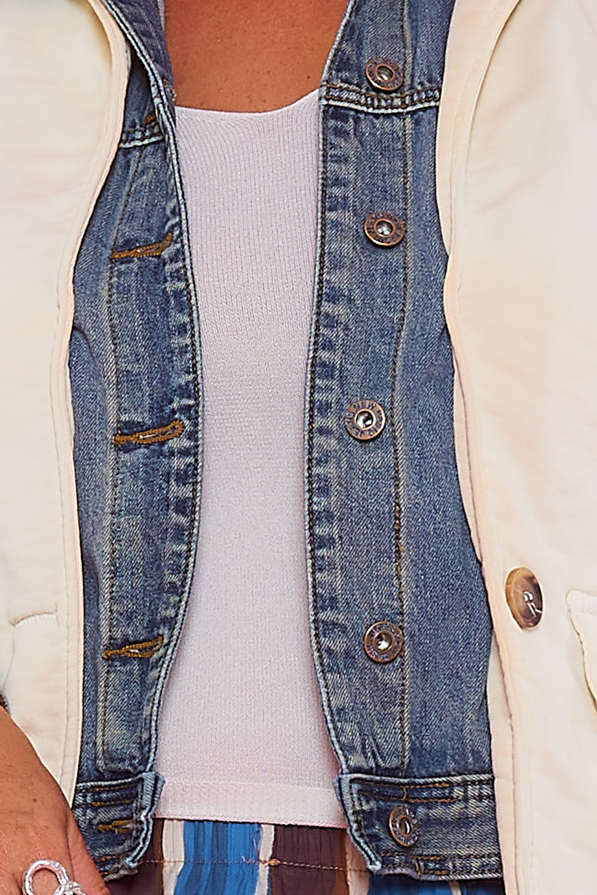(TARA) Chaqueta Celeste Blanco