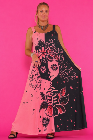Vístete con estilo y comodidad con el Vestido Lorena 57. Su corte maxi y estampado vibrante te hará brillar. Ideal para un look boho-chic sin esfuerzo.